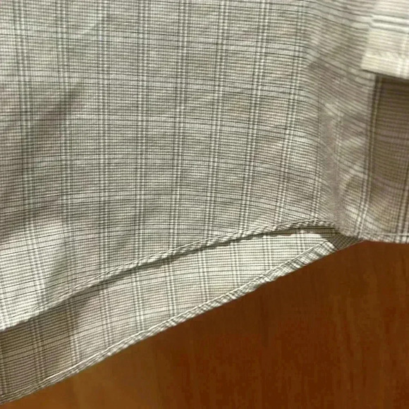 Men’s button down shirts, size large - Picture 5 of 6